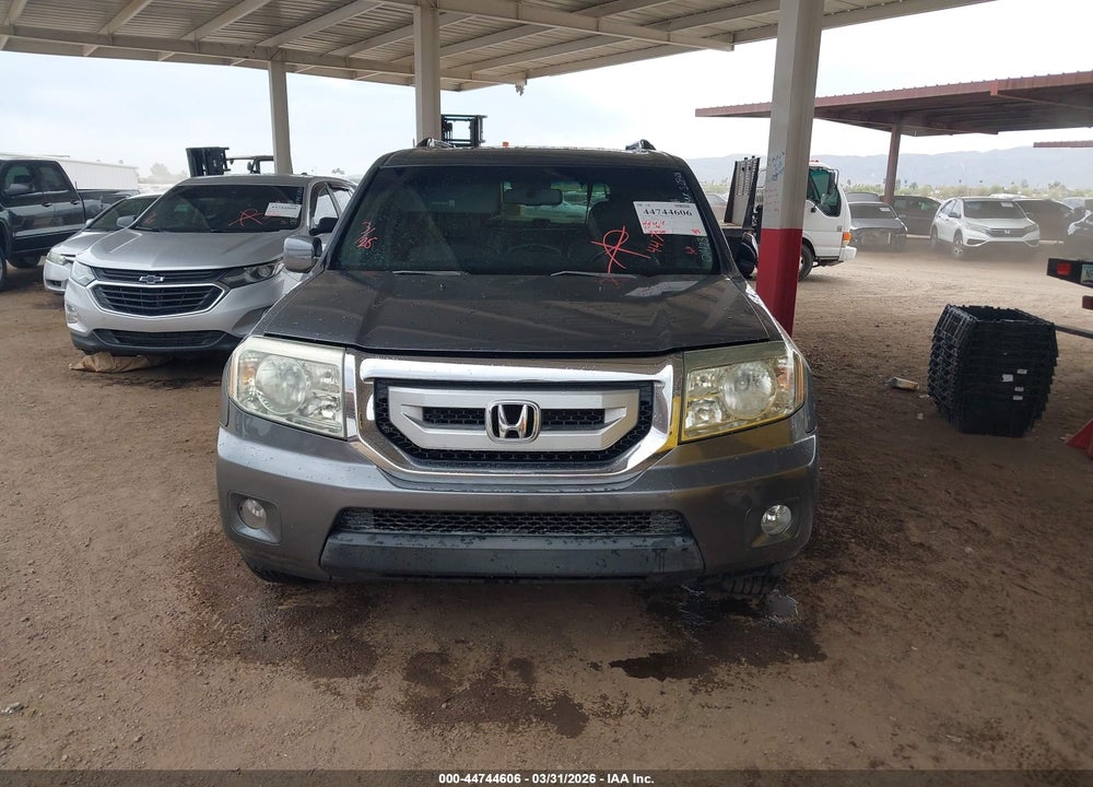2011 HONDA PILOT EX-L VIN: 5FNYF3H50BB014231