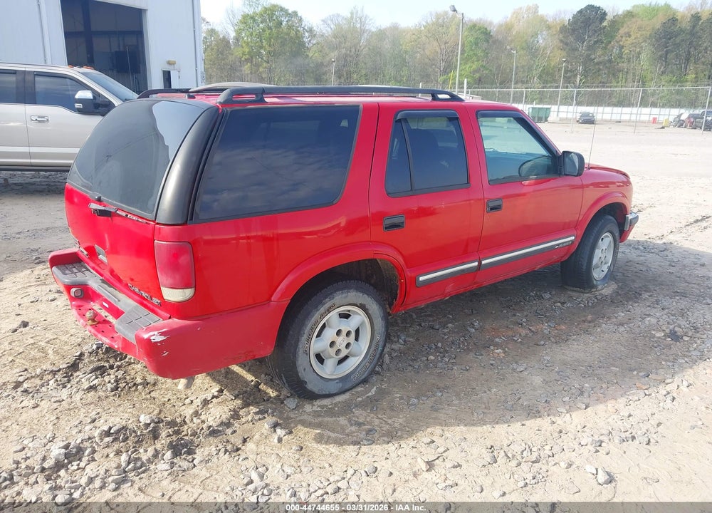 2000 CHEVROLET BLAZER VIN: 1GNDT13W8Y2401897