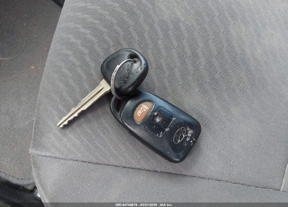 2016 HYUNDAI ELANTRA SE VIN: 5NPDH4AE3GH718165