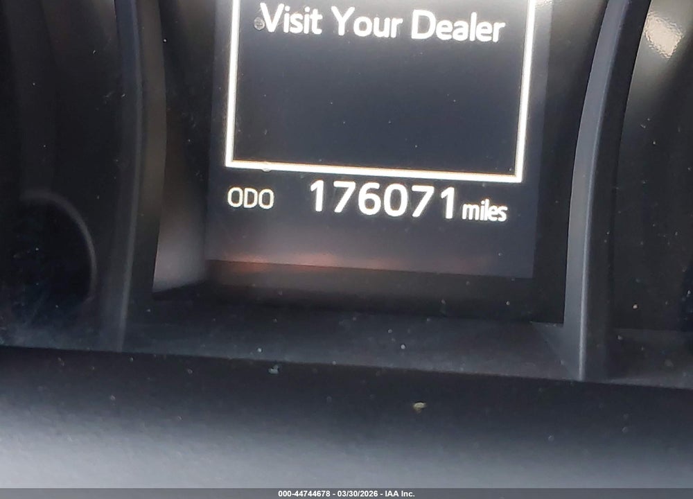 2019 TOYOTA CAMRY LE VIN: 4T1B11HK0KU734288