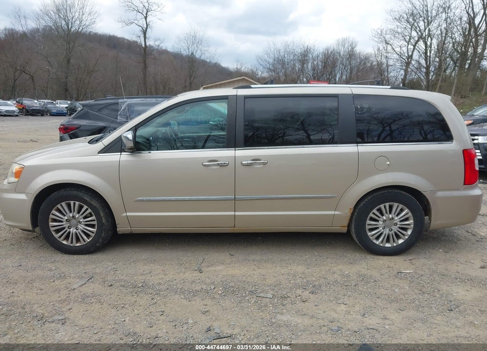2013 CHRYSLER TOWN & COUNTRY LIMITED VIN: 2C4RC1GG6DR569146