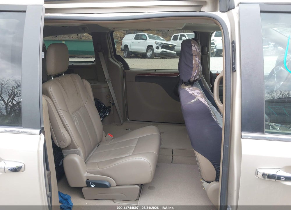 2013 CHRYSLER TOWN & COUNTRY LIMITED VIN: 2C4RC1GG6DR569146