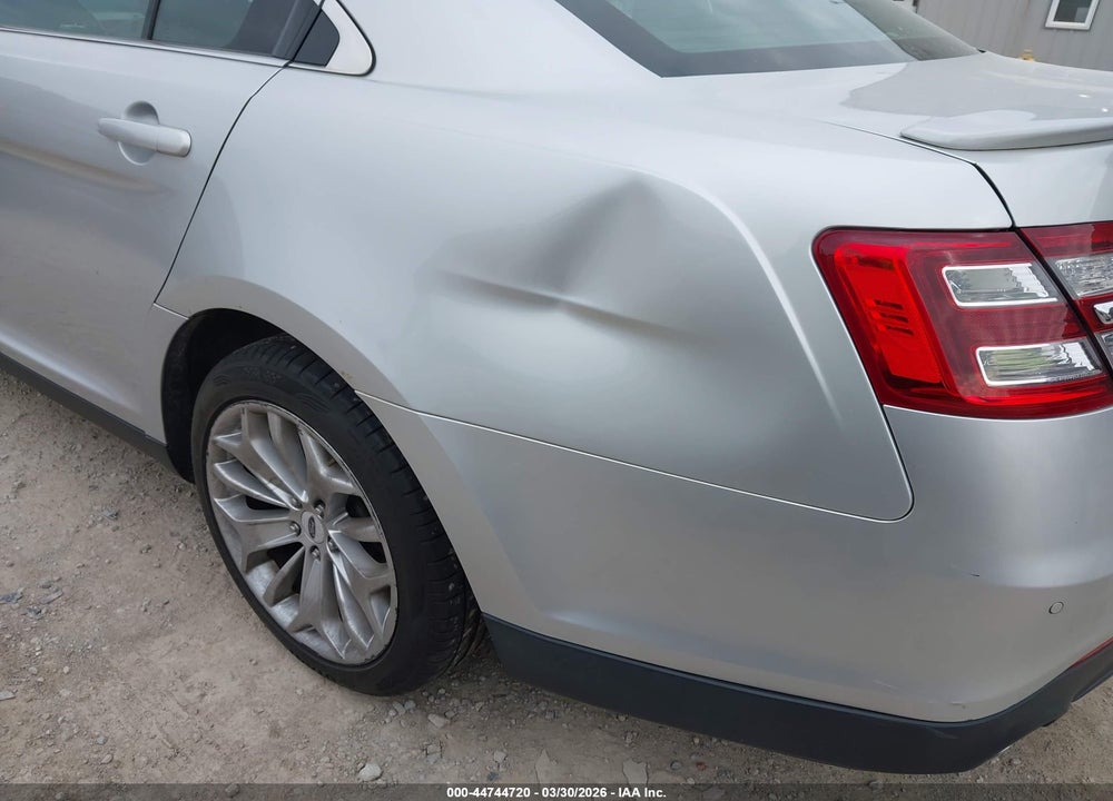 2015 FORD TAURUS LIMITED VIN: 1FAHP2F8XFG135483