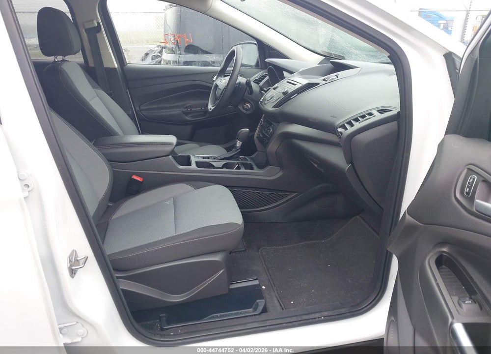 2017 FORD ESCAPE SE VIN: 1FMCU9GD1HUB00011