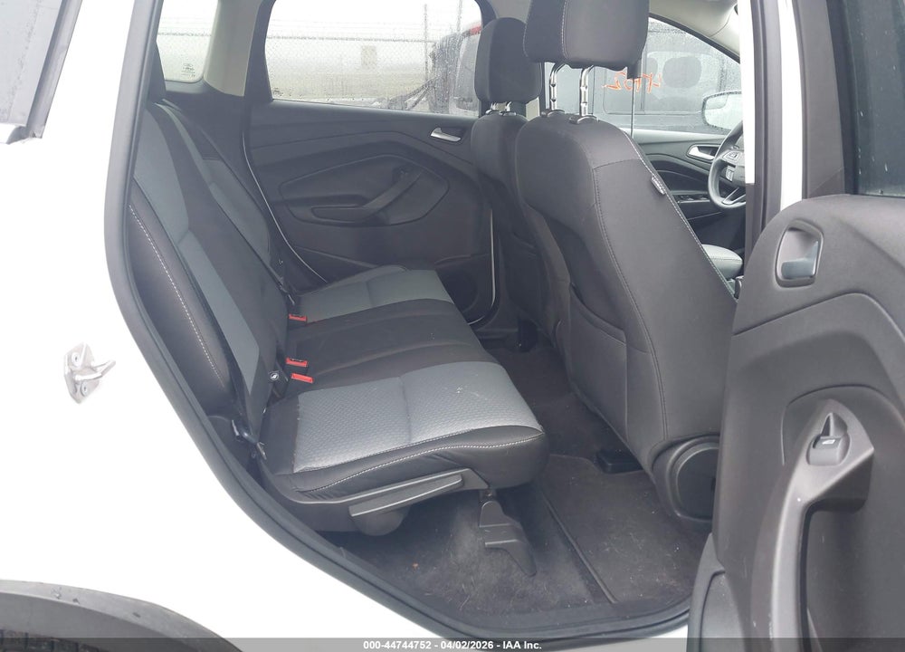 2017 FORD ESCAPE SE VIN: 1FMCU9GD1HUB00011