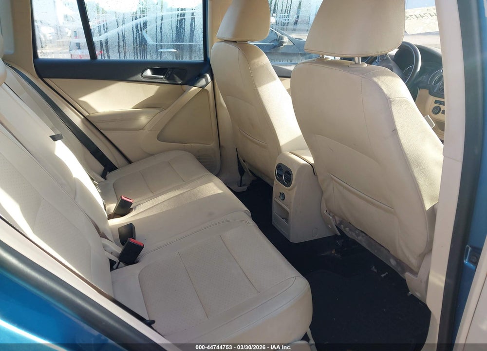2017 VOLKSWAGEN TIGUAN 2.0T/2.0T S VIN: WVGAV7AX2HK022586