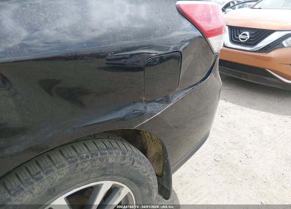 2014 NISSAN PATHFINDER S VIN: 5N1AR2MMXEC673172
