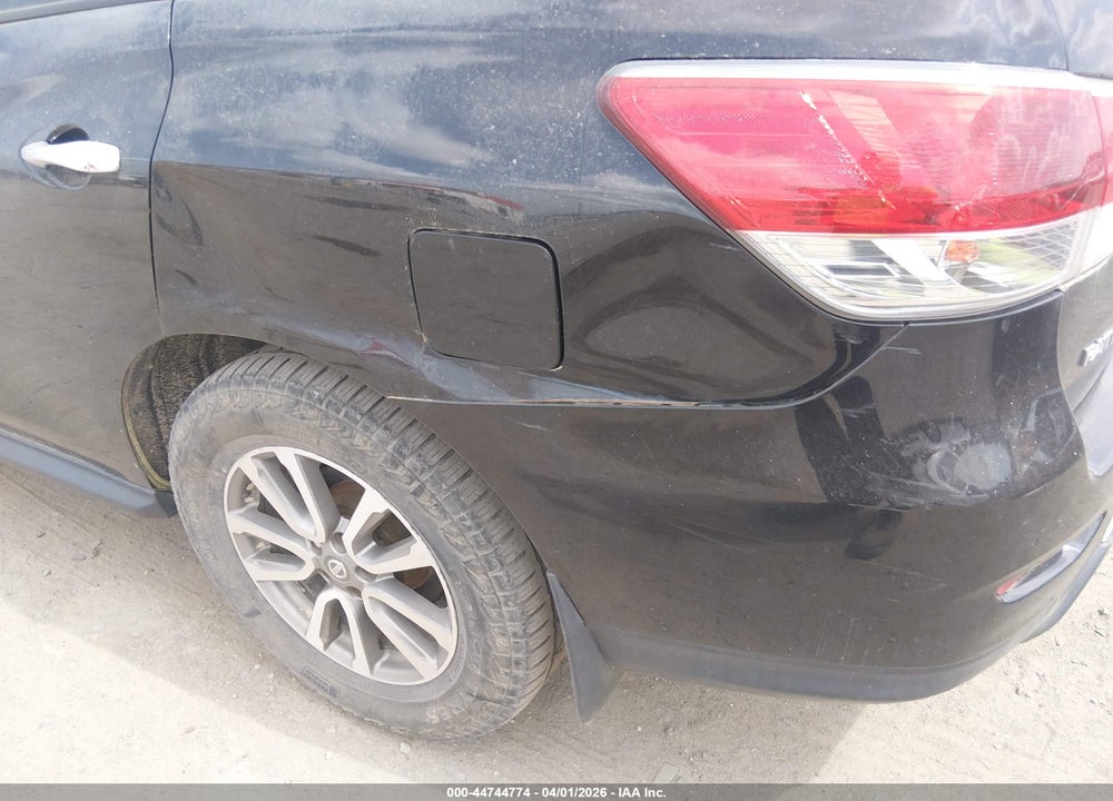 2014 NISSAN PATHFINDER S VIN: 5N1AR2MMXEC673172