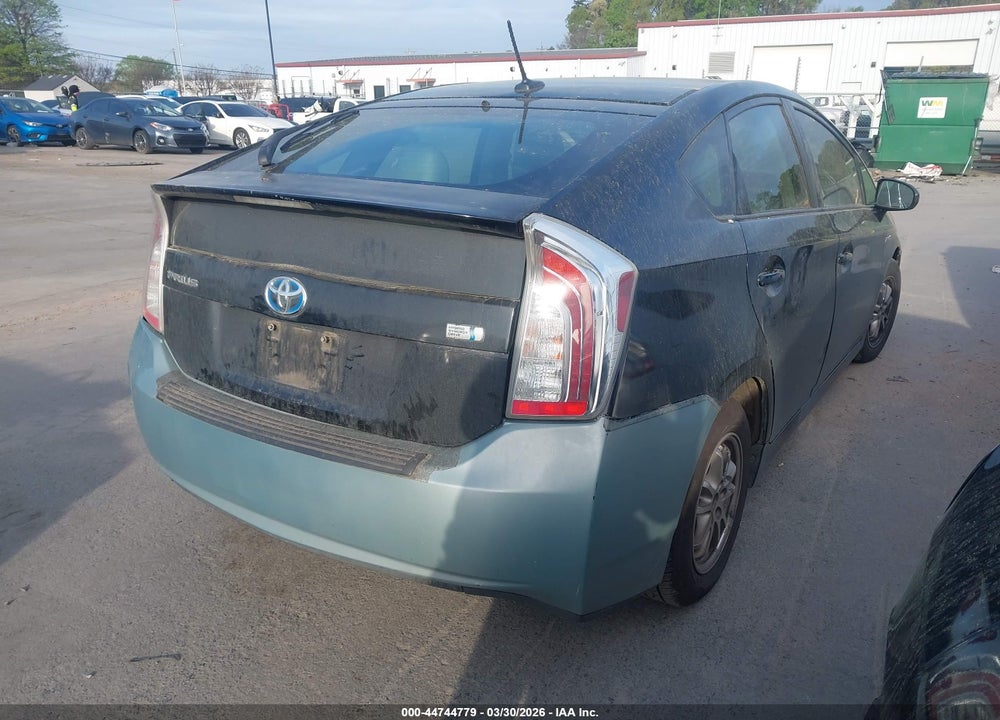 2015 TOYOTA PRIUS FOUR VIN: JTDKN3DU2F1967124