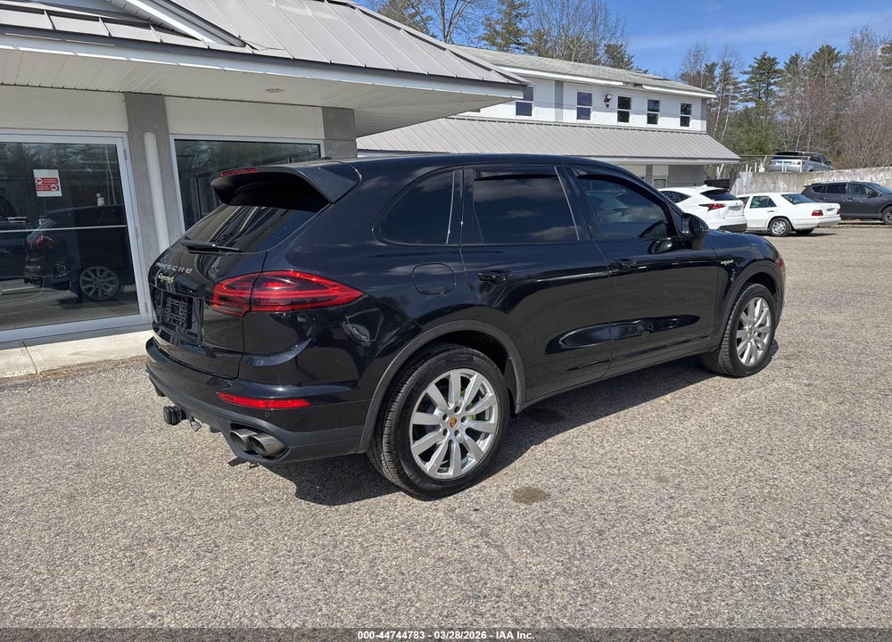 2016 PORSCHE CAYENNE E-HYBRID S VIN: WP1AE2A28GLA60018