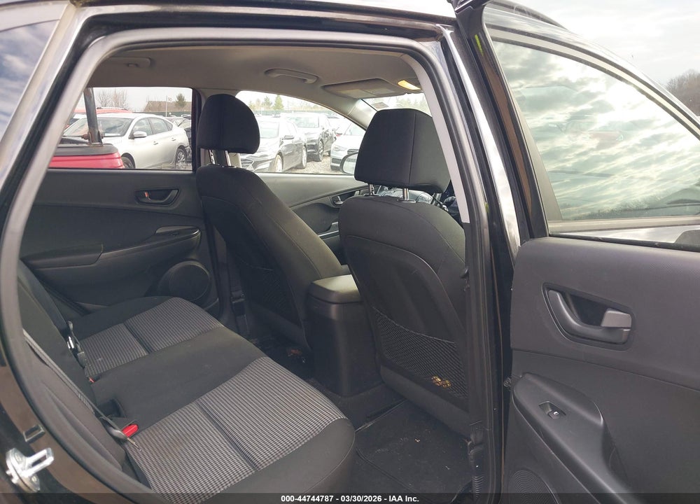 2018 HYUNDAI KONA SEL VIN: KM8K2CAA3JU082601