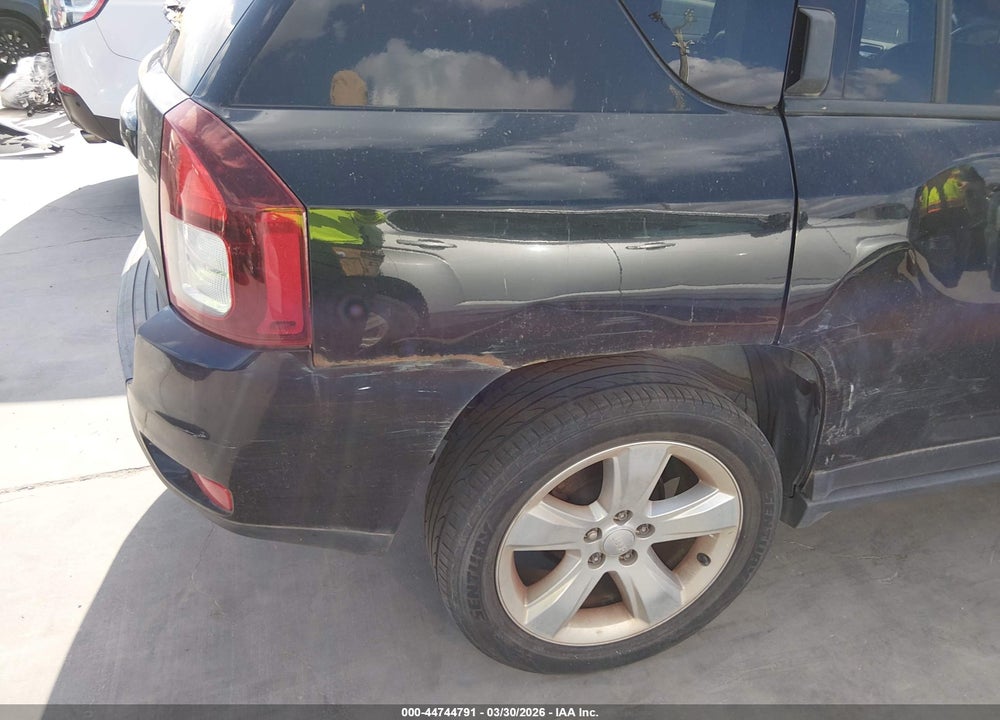 2016 JEEP COMPASS LATITUDE VIN: 1C4NJDEB9GD789546