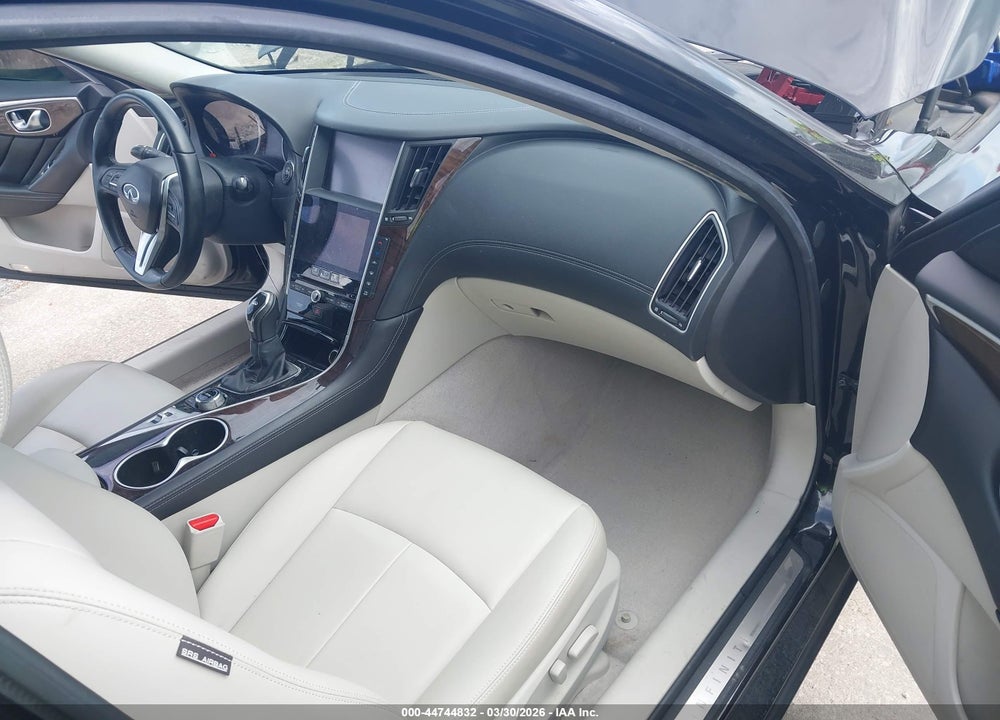 2018 INFINITI Q50 3.0T LUXE VIN: JN1EV7AP7JM366045