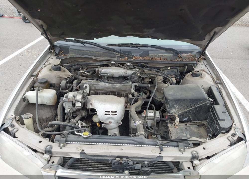 2001 TOYOTA CAMRY CE VIN: 4T1BG22K11U772270