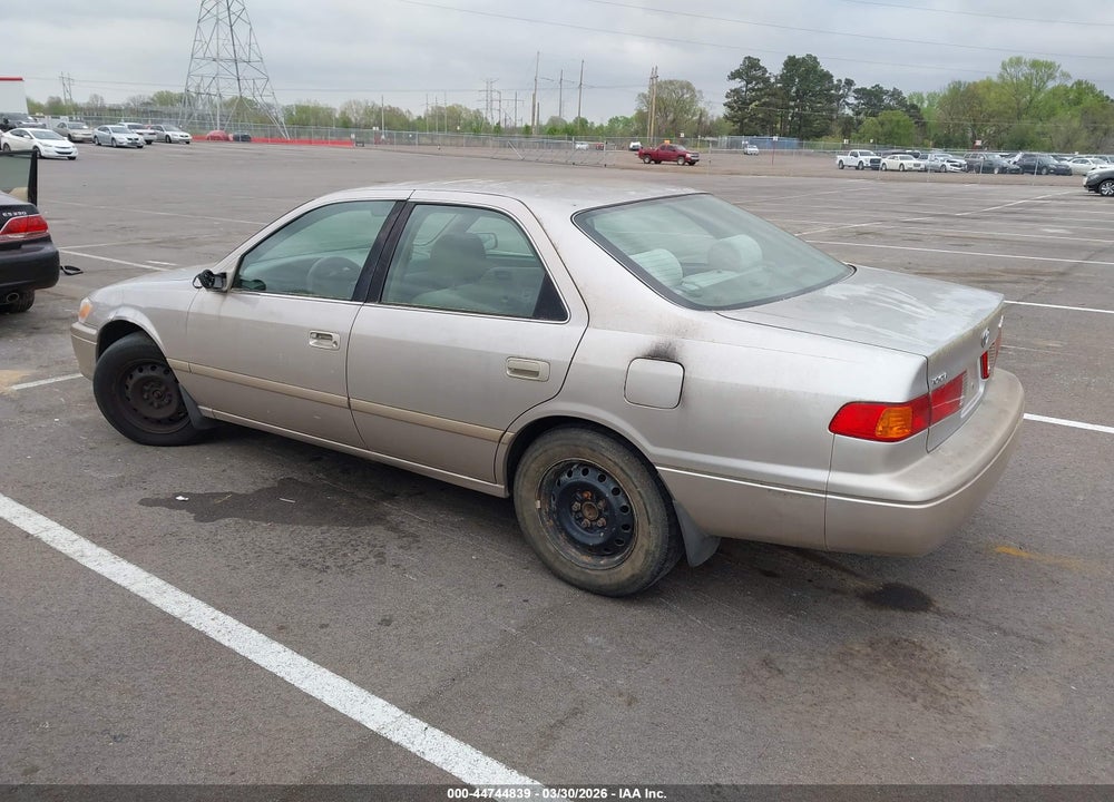 2001 TOYOTA CAMRY CE VIN: 4T1BG22K11U772270