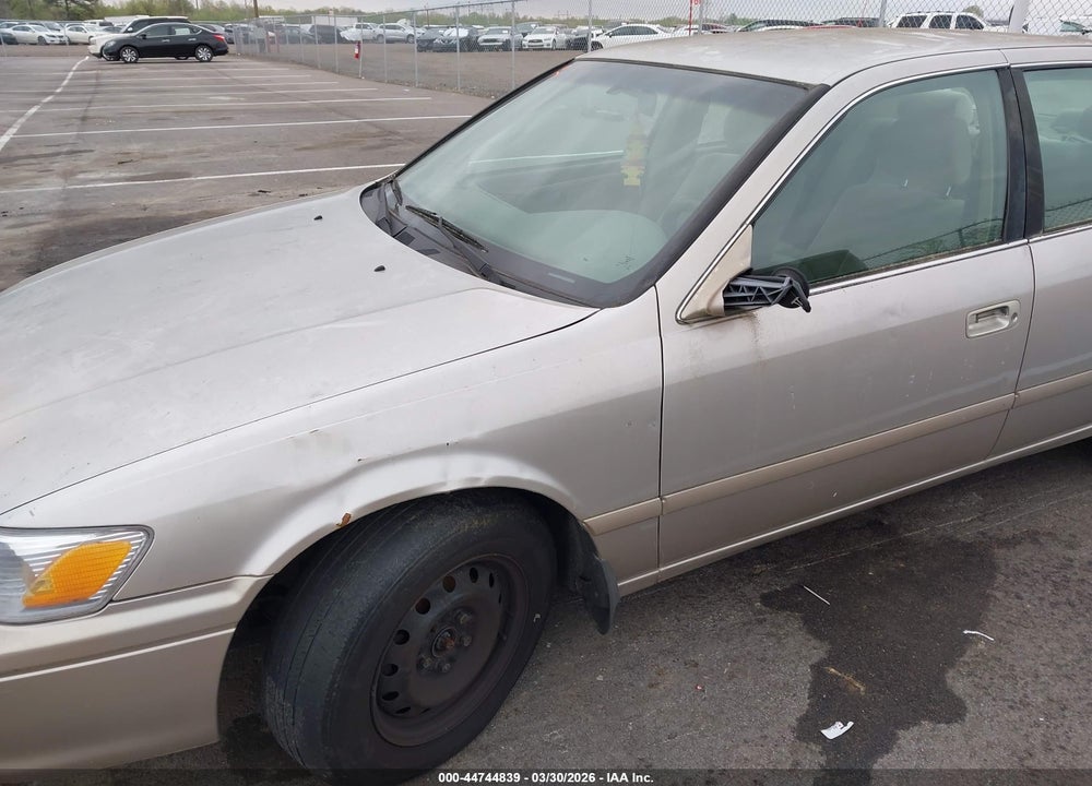 2001 TOYOTA CAMRY CE VIN: 4T1BG22K11U772270