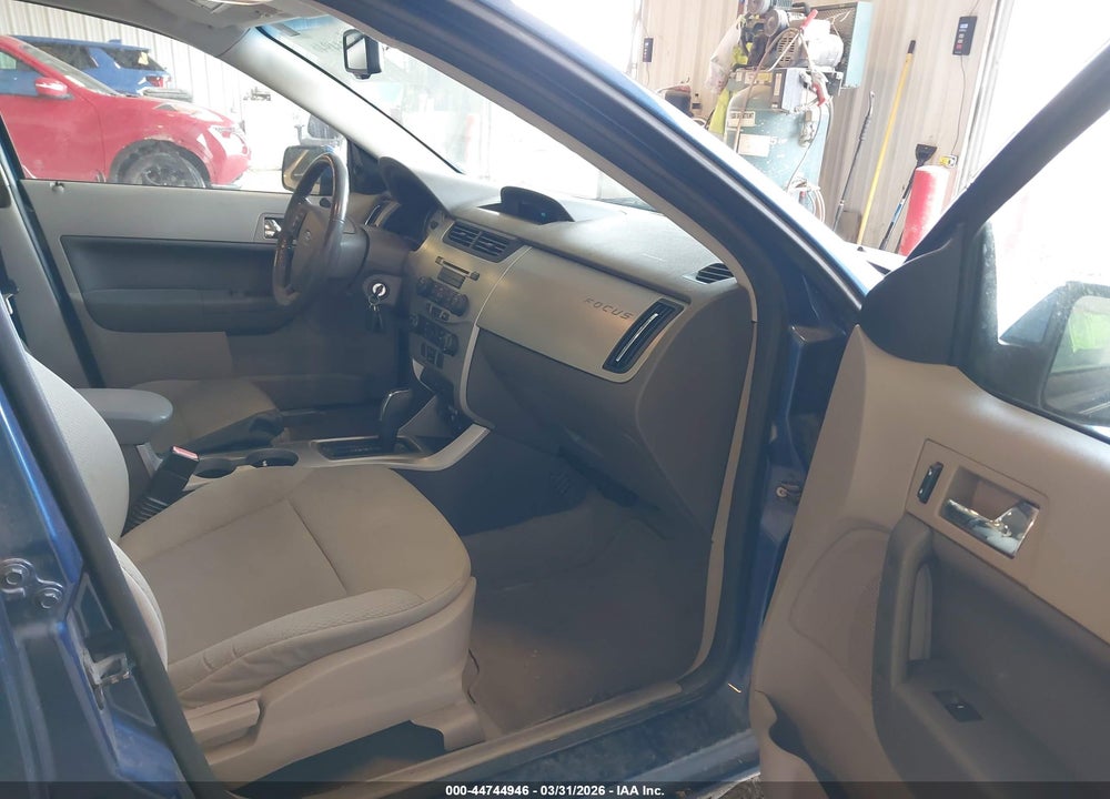 2008 FORD FOCUS SE/SES VIN: 1FAHP35N58W212556