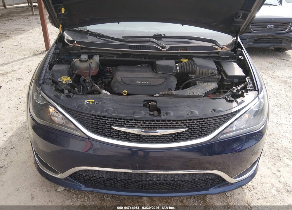 2017 CHRYSLER PACIFICA TOURING-L VIN: 2C4RC1BG2HR657866