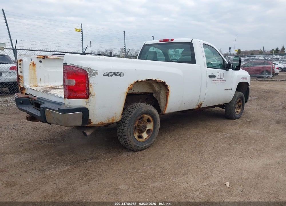 2009 CHEVROLET SILVERADO 2500HD WORK TRUCK VIN: 1GCHK44K49E110386