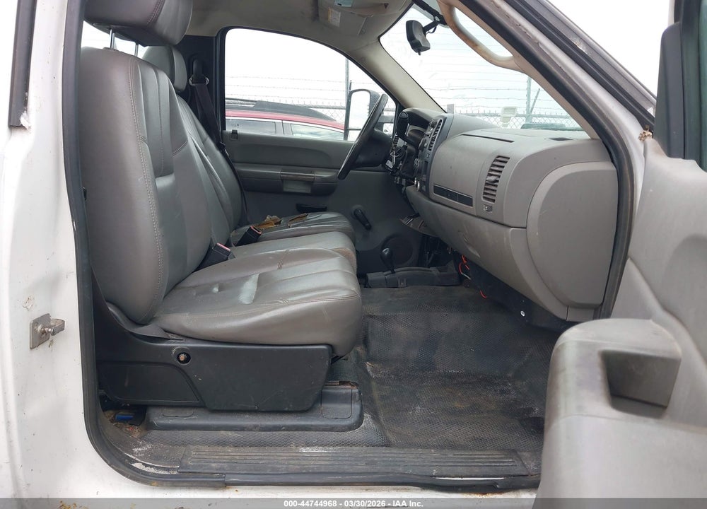 2009 CHEVROLET SILVERADO 2500HD WORK TRUCK VIN: 1GCHK44K49E110386