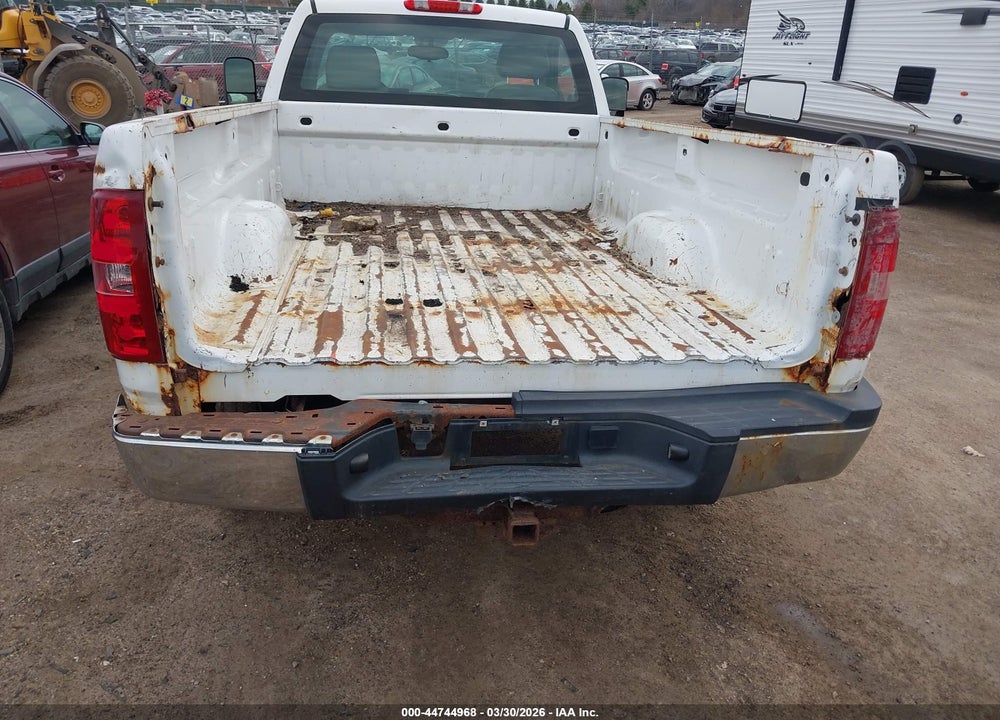 2009 CHEVROLET SILVERADO 2500HD WORK TRUCK VIN: 1GCHK44K49E110386