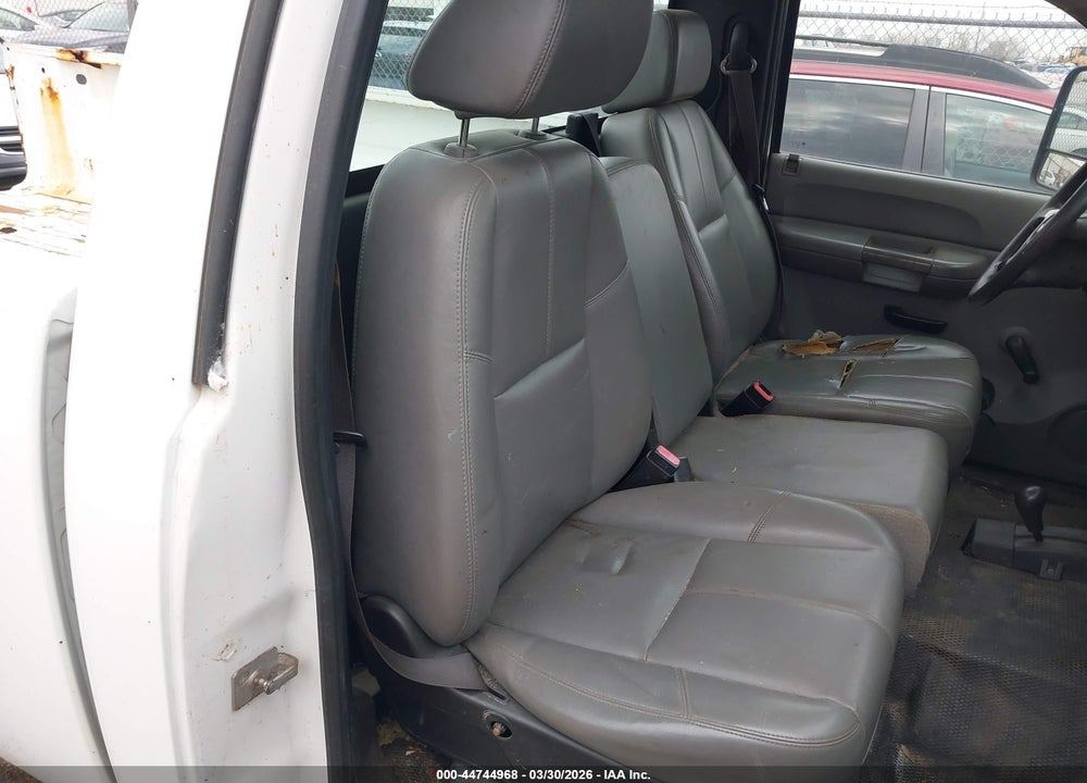 2009 CHEVROLET SILVERADO 2500HD WORK TRUCK VIN: 1GCHK44K49E110386