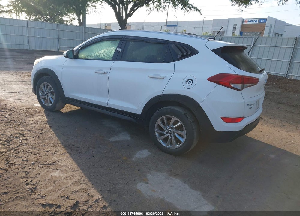 2016 HYUNDAI TUCSON SE VIN: KM8J33A41GU127496
