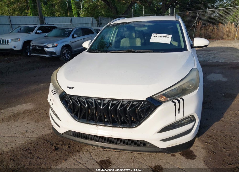 2016 HYUNDAI TUCSON SE VIN: KM8J33A41GU127496