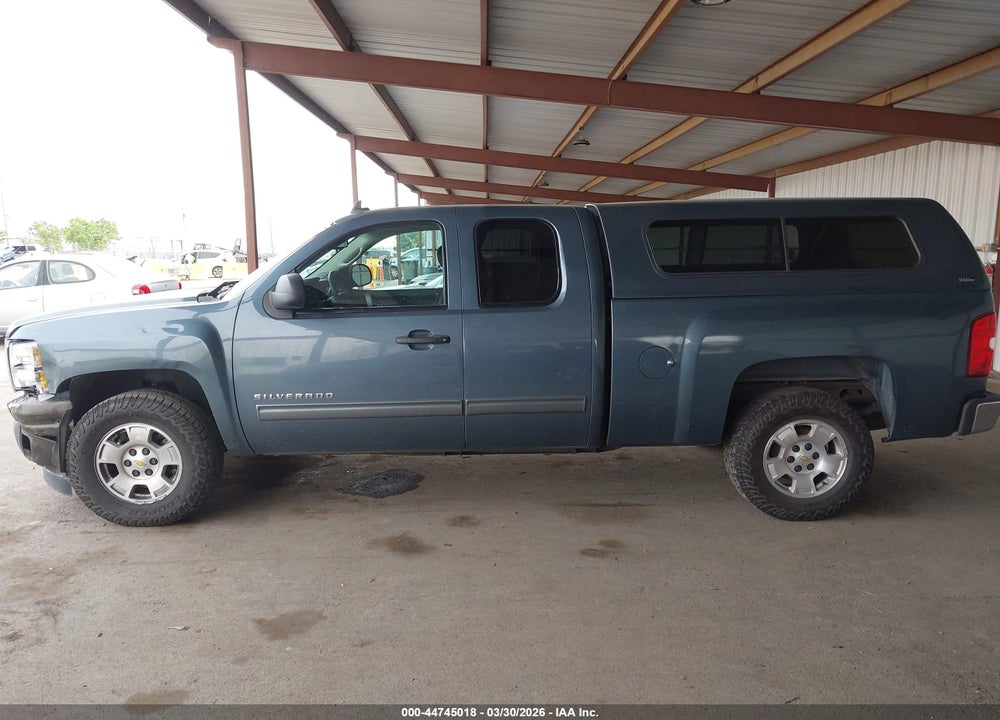 2011 CHEVROLET SILVERADO 1500 LT VIN: 1GCRCSE01BZ296728