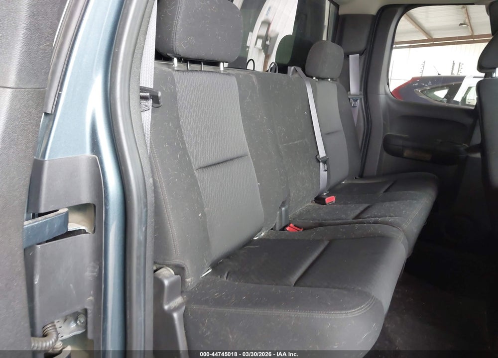 2011 CHEVROLET SILVERADO 1500 LT VIN: 1GCRCSE01BZ296728