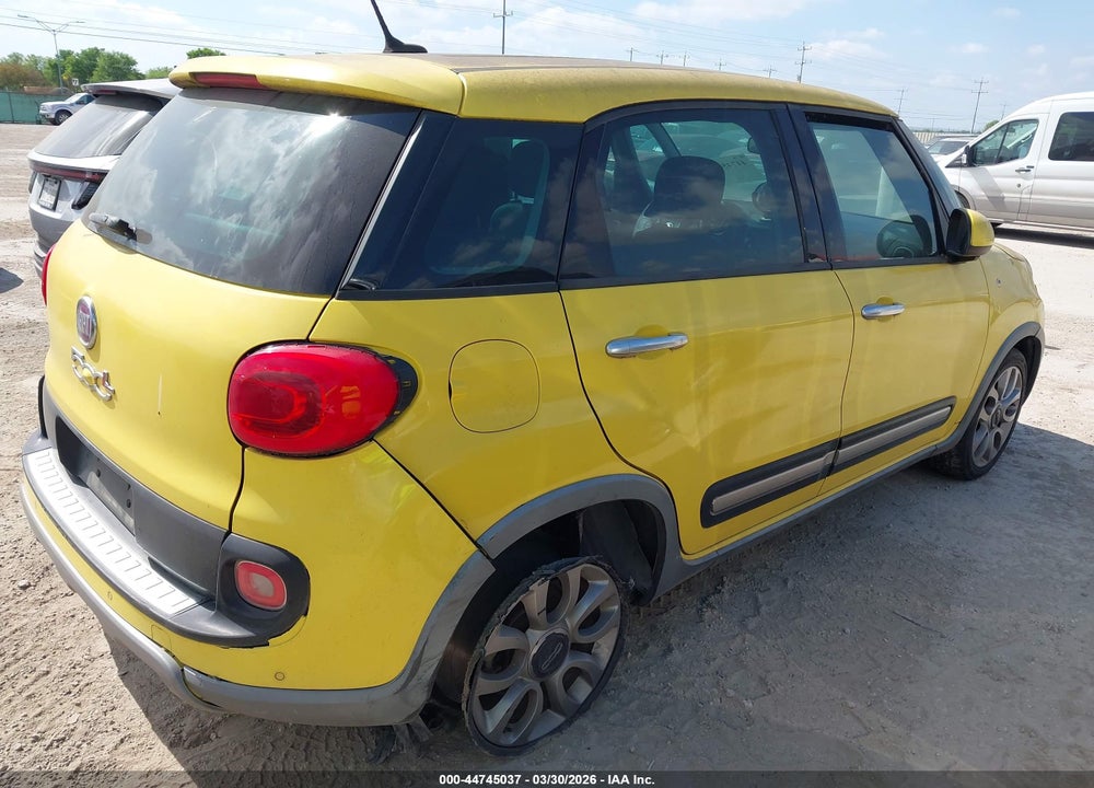 2014 FIAT 500L TREKKING VIN: ZFBCFADH5EZ029159