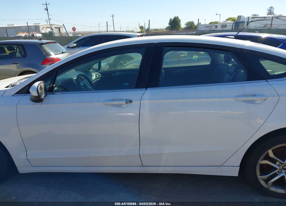 2017 FORD FUSION SE VIN: 3FA6P0T96HR324197