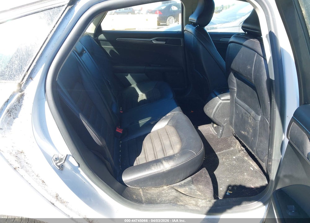 2017 FORD FUSION SE VIN: 3FA6P0T96HR324197