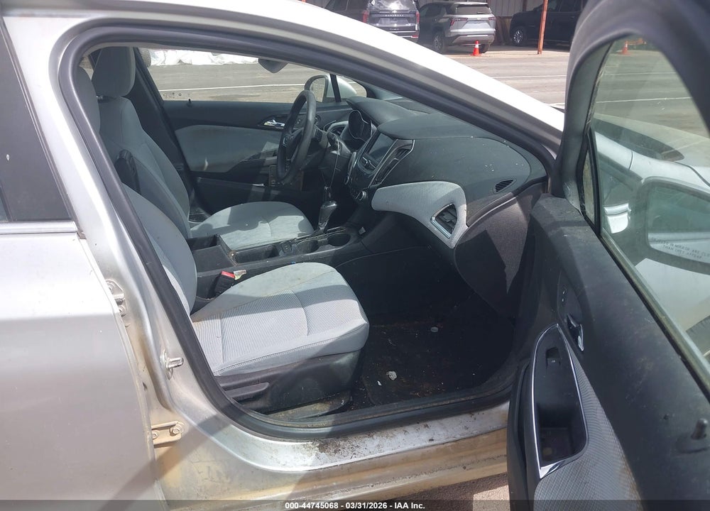 2019 CHEVROLET CRUZE LT VIN: 3G1BE6SMXKS576325