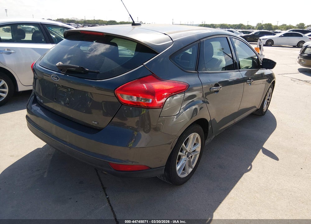 2018 FORD FOCUS SE VIN: 1FADP3K24JL330579
