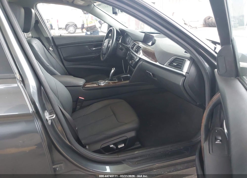 2018 BMW 320I VIN: WBA8E1G55JNU90612