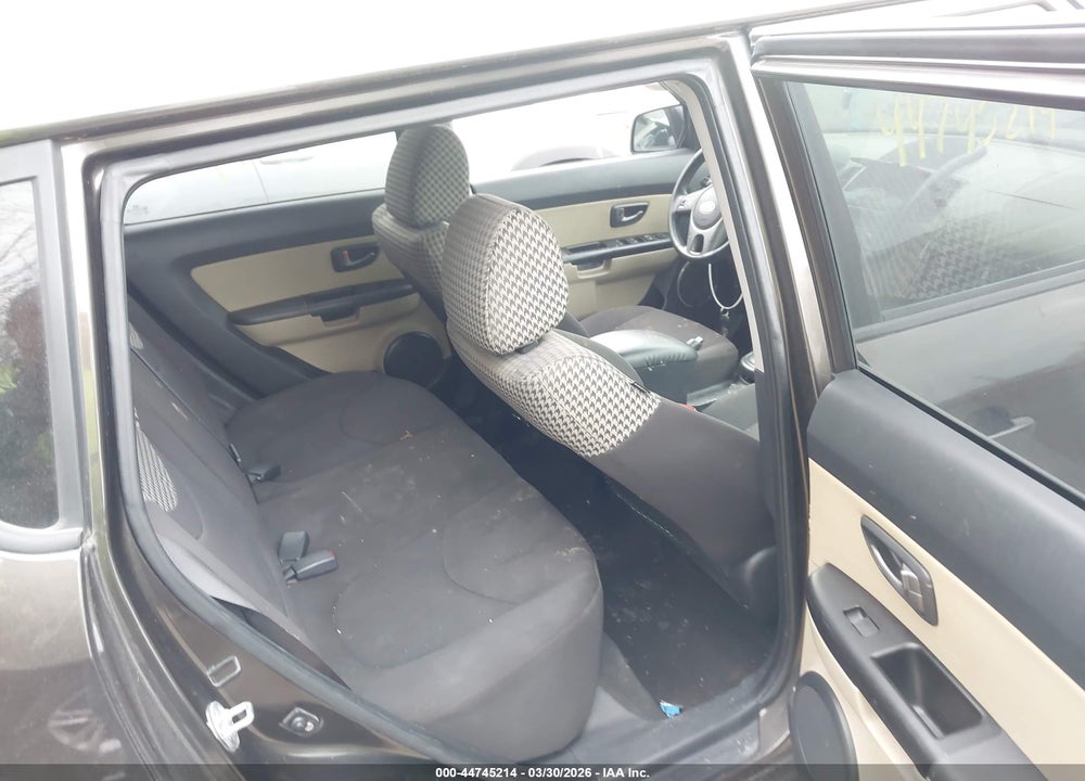 2011 KIA SOUL ! VIN: KNDJT2A2XB7249925