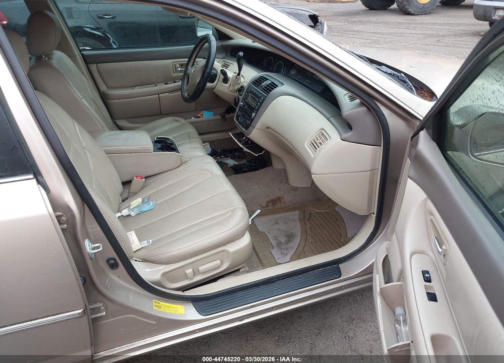 2002 TOYOTA AVALON XL VIN: 4T1BF28B12U250704