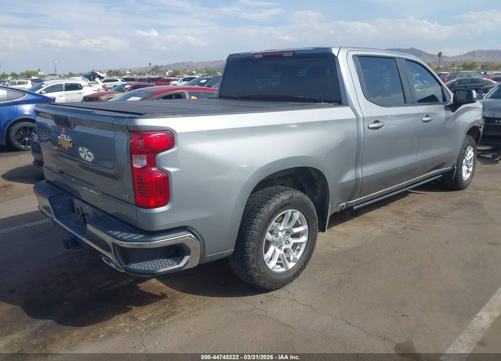 2024 CHEVROLET SILVERADO 1500 4WD  SHORT BED LT VIN: 3GCUDDE84RG118329