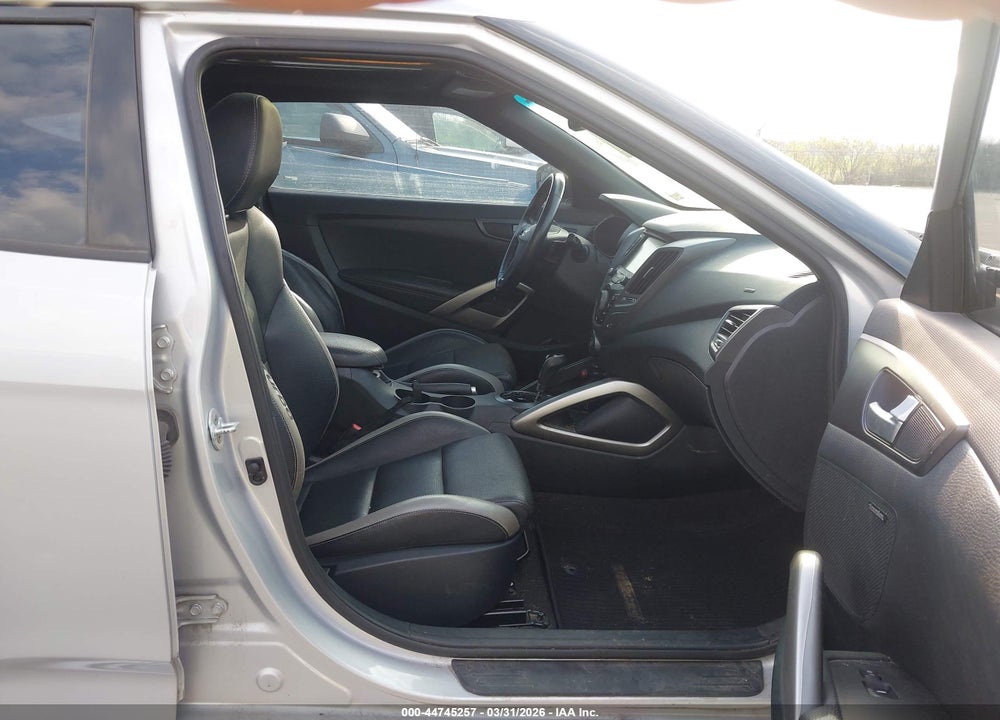 2016 HYUNDAI VELOSTER TURBO VIN: KMHTC6AE8GU298362