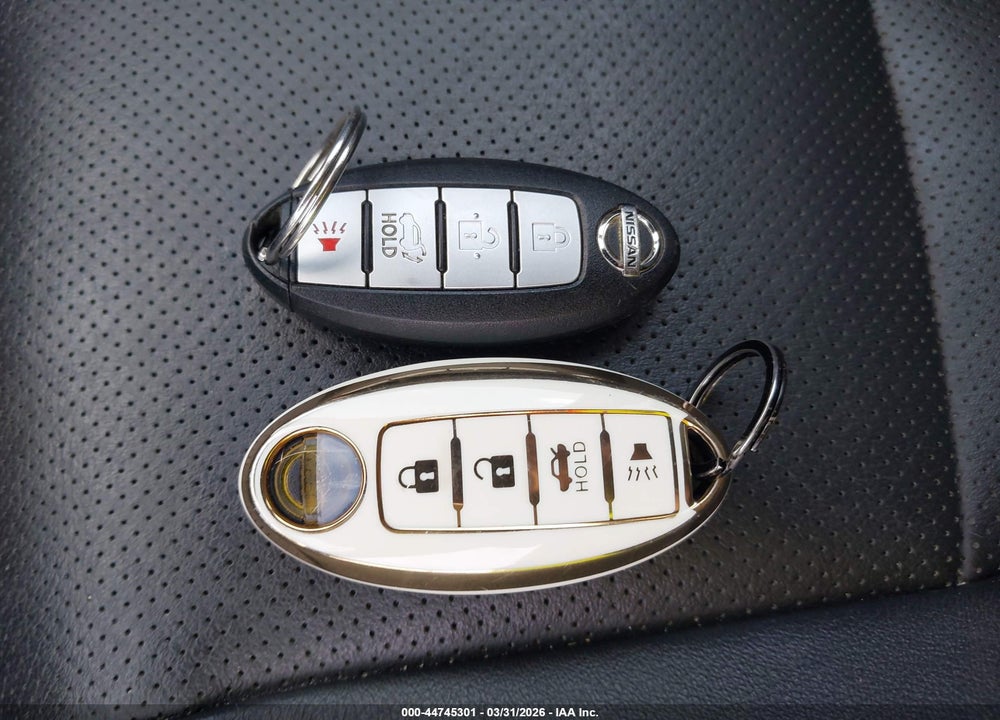 2014 NISSAN ROGUE SL VIN: 5N1AT2MV2EC867527