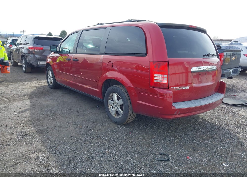 2008 CHRYSLER TOWN & COUNTRY LX VIN: 2A8HR44H38R601400
