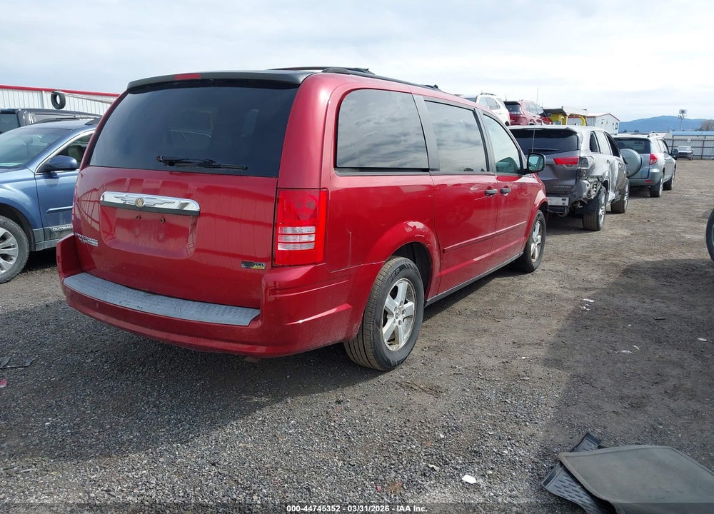 2008 CHRYSLER TOWN & COUNTRY LX VIN: 2A8HR44H38R601400