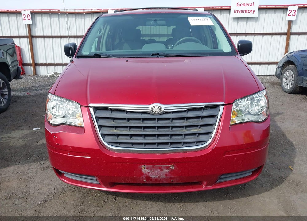 2008 CHRYSLER TOWN & COUNTRY LX VIN: 2A8HR44H38R601400