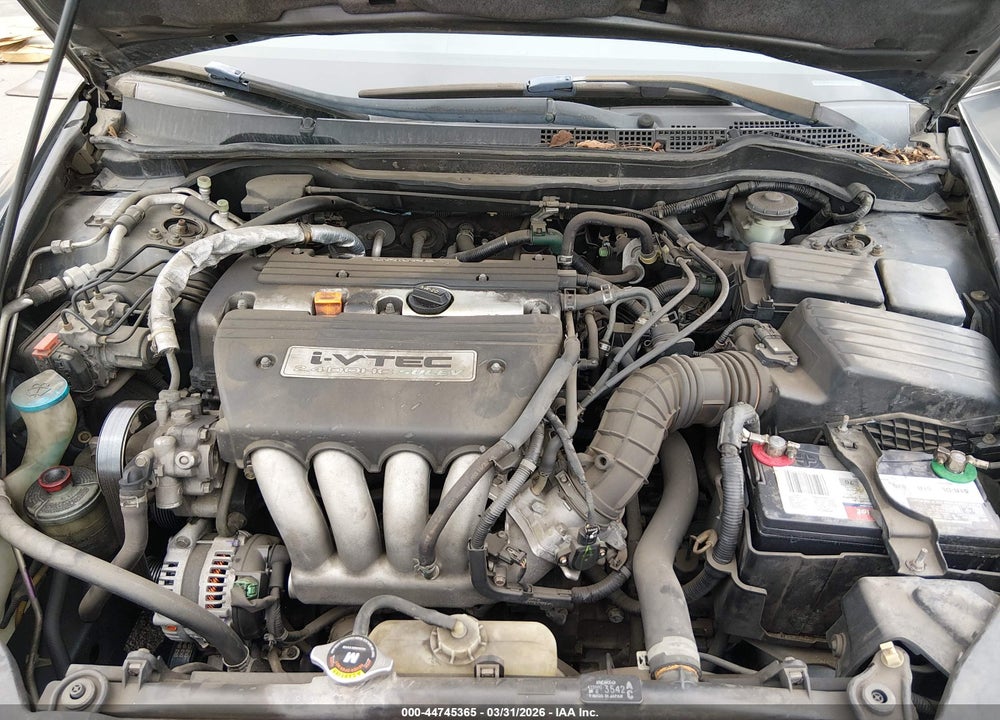 2004 HONDA ACCORD 2.4 LX VIN: JHMCM56384C024064