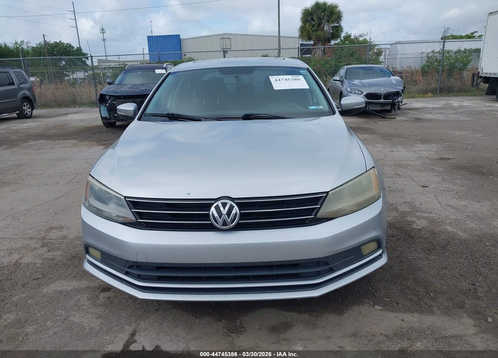 2015 VOLKSWAGEN JETTA 1.8T SE VIN: 3VWD07AJXFM227569