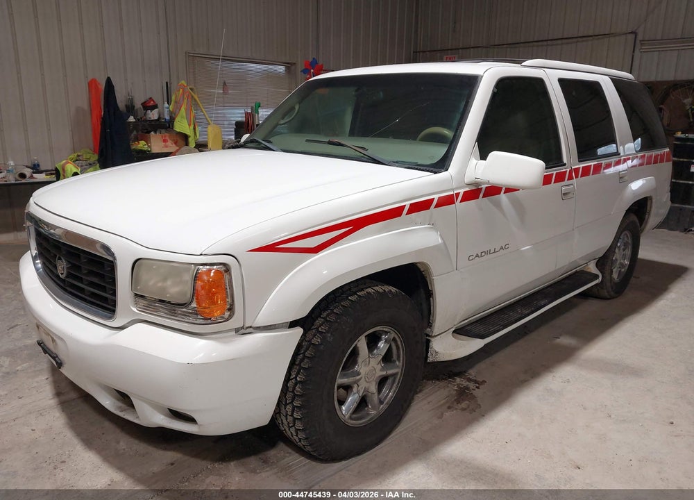 2000 CADILLAC ESCALADE STANDARD VIN: 1GYEK63R2YR223347