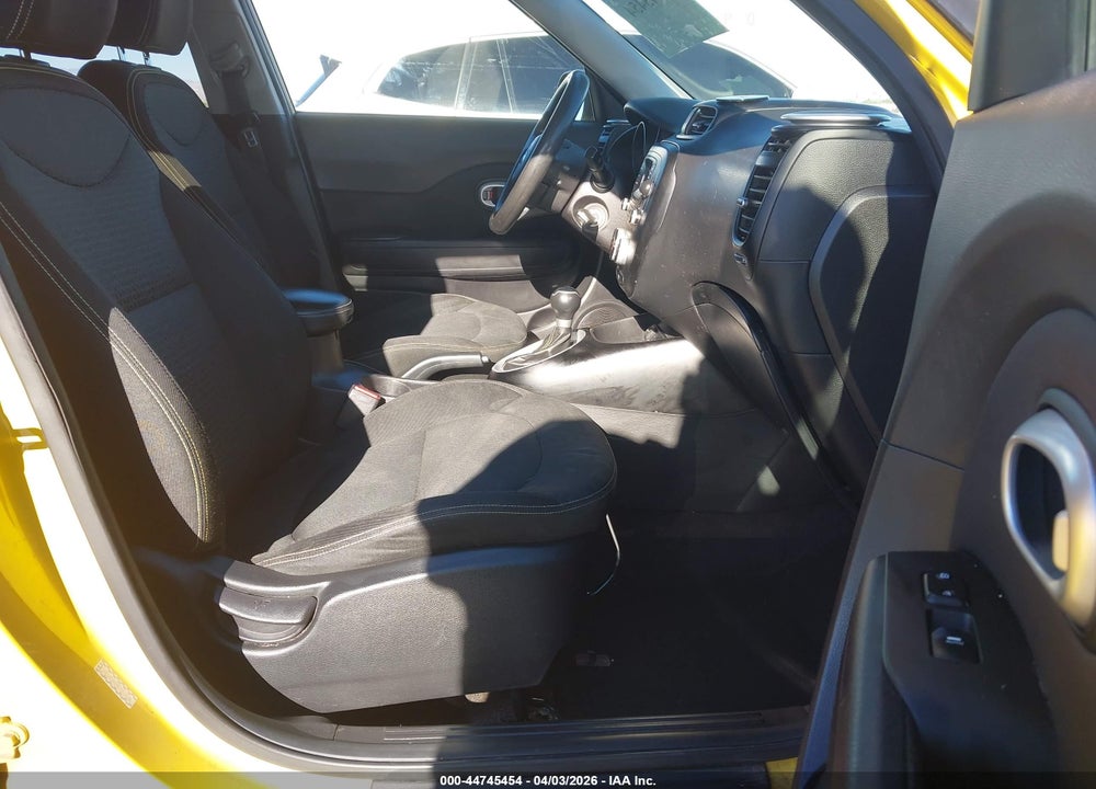 2015 KIA SOUL VIN: KNDJP3A59F7211516