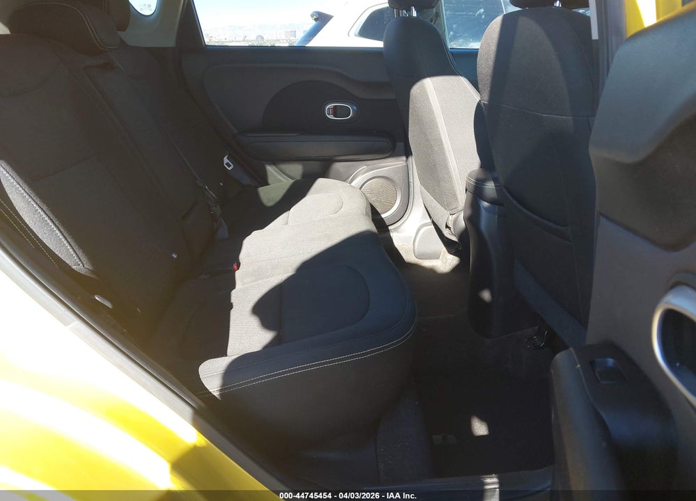2015 KIA SOUL VIN: KNDJP3A59F7211516