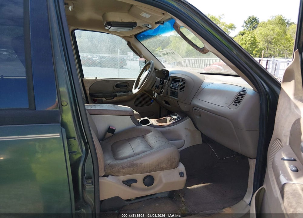 2002 FORD F-150 LARIAT/XLT VIN: 1FTRW08L22KD73567